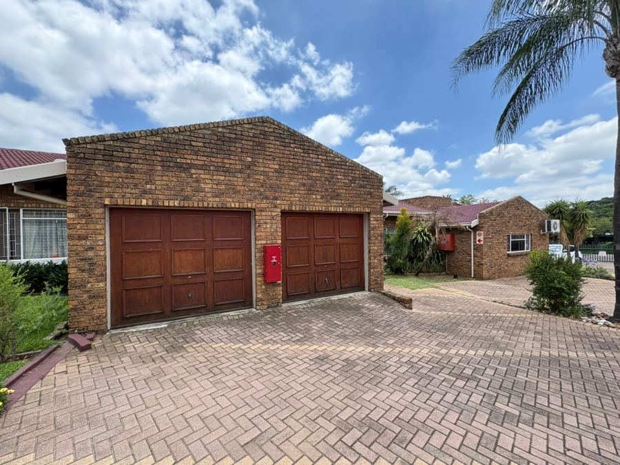 To Let 3 Bedroom Property for Rent in Safari Gardens North West